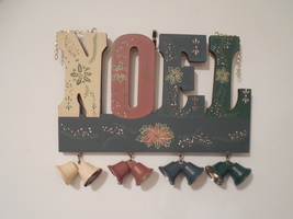 Christmas bells sign, wood noel sign, christmas wall hanging, Around The World - £15.72 GBP