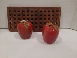 Red With Green Leaves And Stem Apple Salt and Pepper Shakers 3.0&quot;  Grannycore - £6.69 GBP