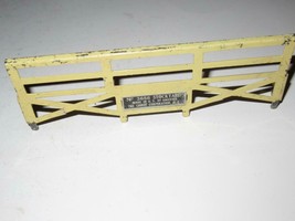 Lionel Part - 3656 Cattle Car Stockyard Front Metal Fence - GOOD- H12A - £2.50 GBP