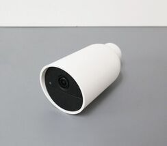 Philips Hue Secure Indoor/Outdoor Wireless Surveillance Camera White 581553 image 2
