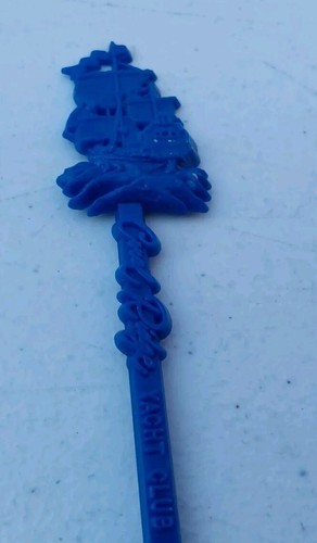 Coral Ridge Yacht Club Vintage Drink Stirrer Cocktail Plastic Barrware  - $14.66