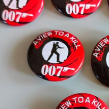 Badge Can vintage 1985 avec James Bond 007 de « A View To A Kill » ! - £11.66 GBP