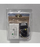 Hampton Bay Wall Mount Universal Remote  SKU 1000408143 White 9050H (OPE... - $382.50 MXN