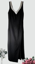 CAREN DESIREE DRESS SIZE 2 SLEEVELESS  BLACK FRONT SLIT ZIP SILK V NECK - $24.75
