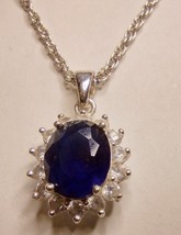 Vintage 1/2in Blue and White Pendant Fashion Necklace 18in Metal Chain - £10.39 GBP