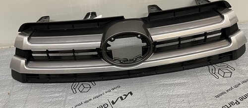53101-0E240 2017 2018 2019 TOYOTA HIGHLANDER OEM GRILLE UPPER GRAY - $90.00
