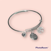 925 Sterling Silver Tree of Life Love Heart Bangle AL - $944.80 MXN