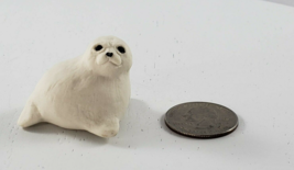Vintage Alaska White Seal Pup  Miniature Figurine Signed - £19.45 GBP