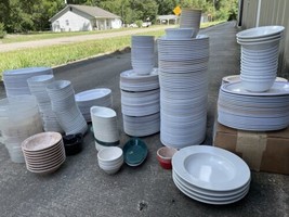 VINTAGE MELAMINE dishes 500 pieces In Stock - $643.50