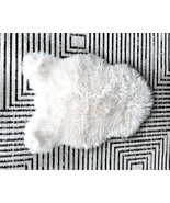 Pottery Barn Luxe Faux Fur Hide / Rug Ivory 24”x 35” Brand NEW with Tag - €50,35 EUR