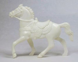 Lido Horse &amp; Saddle White Figure Vintage 1950s Soft Plastic Robin Hood A... - €6,60 EUR