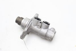 12-20 DODGE GRAND CARAVAN BRAKE MASTER CYLINDER E1899 image 5