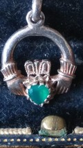 Vintage 1950-s Irish Celtic Claddagh 925 Sterling Silver Pendant on Mode... - £72.52 GBP