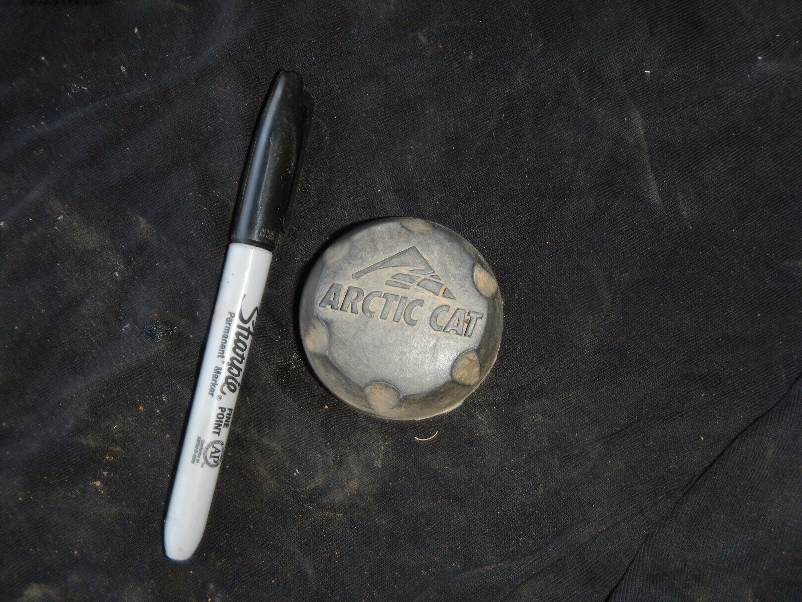 FRONT WHEEL AXLE NUT HUB CAP COVER 1999 99 ARCTIC CAT 500 4x4 ATV - $7.92