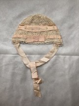 Baby bonnet satin bow antique crochet pink 1930s - $244.43 MXN