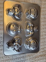 Wilton Sylvester Tweety Looney Tunes mini cake pan mold 2105-8471 1994 r... - $6.92