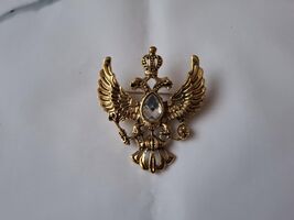 Coat Of Arms Brooch - $541.12 MXN