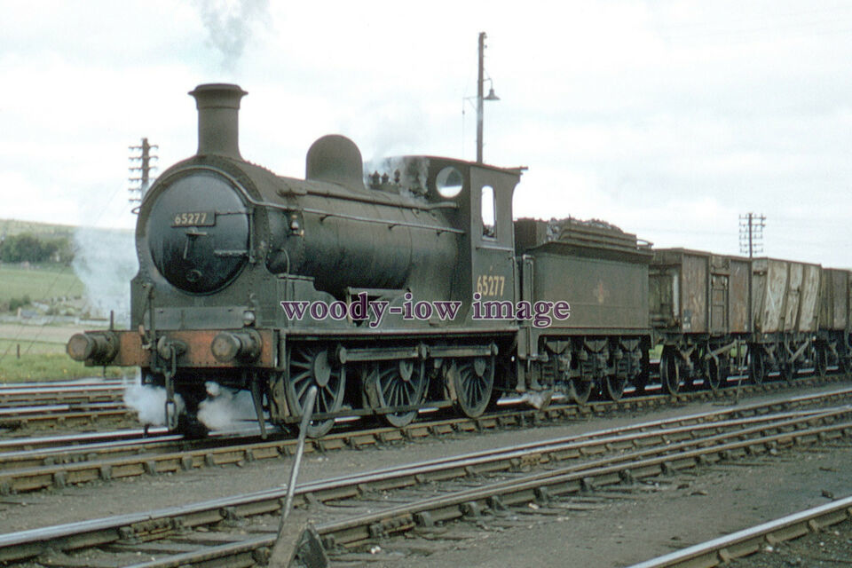 pu3428 - Engine No.66277 on Keith Sidings in Moray - photograph 6x4 - $2.54