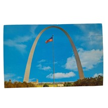 Postcard Gateway Arch From Old Courthouse St Louis MO Chrome Unposted - £5.45 GBP