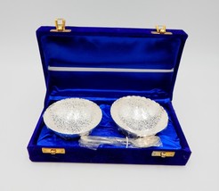 Silver Small Condiment Relish Bowls And Spoons Two of Each Velvet Box Un... - £19.51 GBP