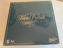 Trivial Pursuit Classic Edition Factory new game  Hasbro 2016 - £18.77 GBP