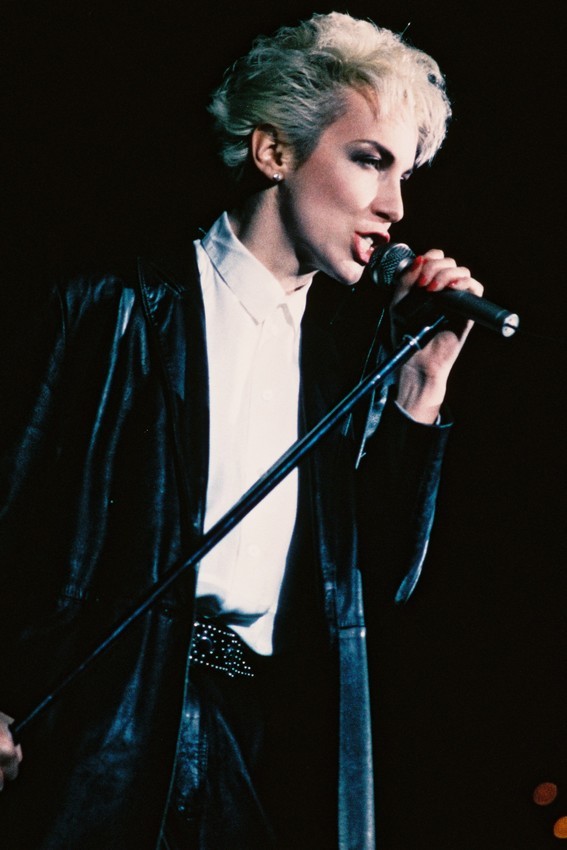Annie Lennox Rare in Concert Singing Color 24x18 Poster - $23.99