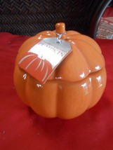 Great NEW.....PUMPKIN CANDLE........SALE - $6.93