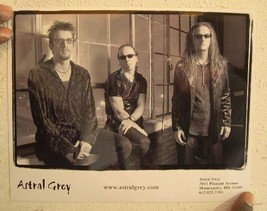 Astral Grey Press Kit Photo - $496.70 MXN