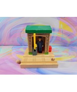 Thomas &amp; Friends Wooden Railway 2001 Conductor Shed - $10.92 CAD