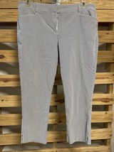 New York &amp; Company 7th Avenue Striped Flat Front Capri Pants Woman&#39;s Siz... - $186.88 MXN