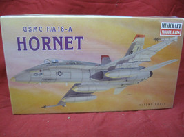 McDonnell Douglas F/A-18D Hornet USMC Fighter 1:72 Model Kit  - £24.02 GBP