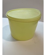 Tupperware Round Storage Container 265-5 &amp; Lid 228-19 Frosted Yellow - £7.96 GBP