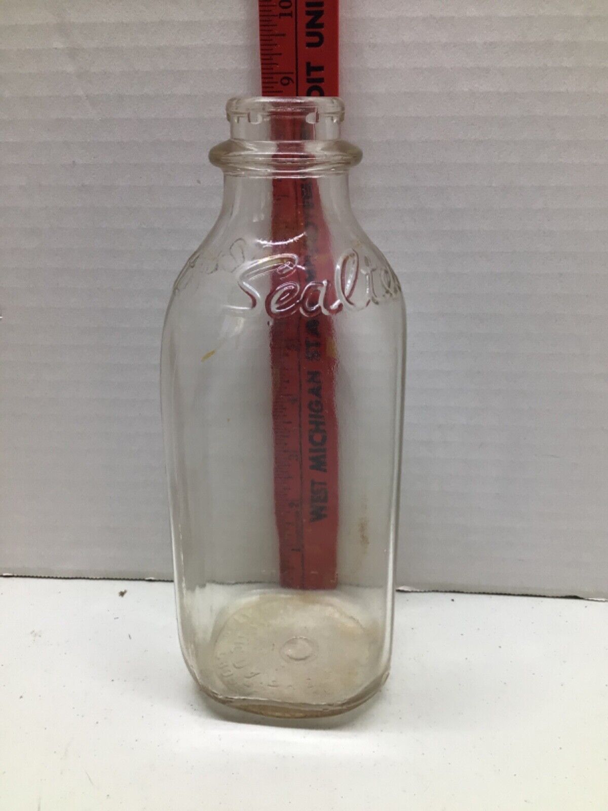 Primary image for 1940'S SEALTEST DETROIT CREAMERY CO EMBOSSED QUART MILK BOTTLE VERY NICE RARE!