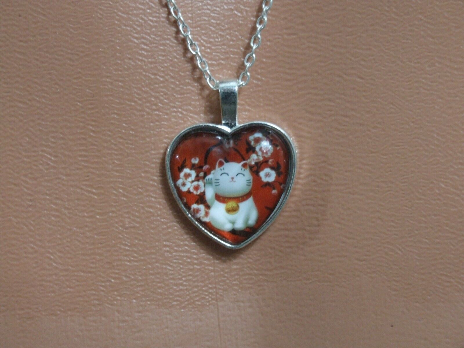 Bubble Heart shaped pendant w/Red back of White Cat, Flowers w/ Chain in... - $23.08