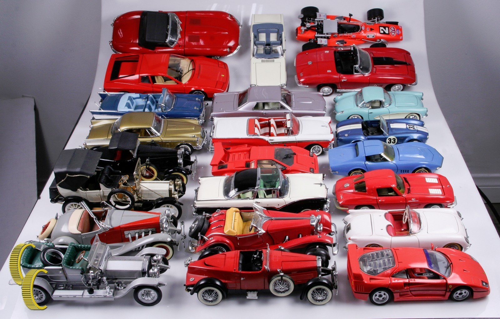 Lot of 23 Classic Collectible Model Cars w/ Some Paperwork (Franklin, Danbury) Item image 2