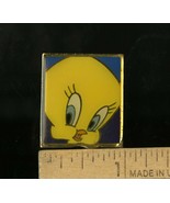 VINTAGE 1993 TWEETY WARNER BROS ENAMAL PIN  - $13.60 CAD