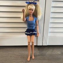 Vintage 1993 Barbie Blonde Blue Streaked, Flexible Hands &amp; Legs, Button On Back - £11.85 GBP
