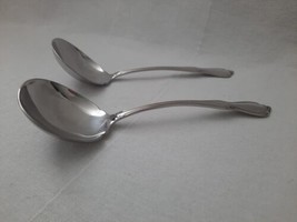 Pair of Oneidacraft Deluxe Stainless Chateau Ladles ~ Very Nice Condition - £11.86 GBP