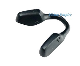 Oakley Latch Panel OO9404 Black Rubber Replacement Nose Pad Genuine REGU... - $802.96 MXN