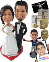 Personalized Bobblehead Just Married Couple Posing On A Beautiful Heart Shape -  - £124.69 GBP