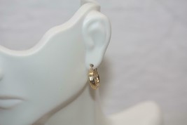 10K Yellow Gold Ridged Diamond-cut Mini Huggie Hoop Earrings 13mm (1.7 G... - £66.87 GBP