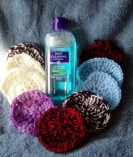 Primary image for Clean & Clear Astringent and 40 Assorted Random Mix Crochet Scrubbers.