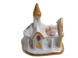 Limoges Castle White &amp; Gold Porcelain Miniature Church Sculpture Courting Couple - £15.71 GBP