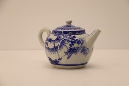 Oriental Chinese Blue White Glazed Porcelain Teapot Mini - £55.13 GBP