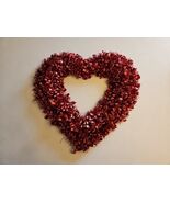 Valentines Day Heart Shaped Wreath, Red Color 15&#39;&#39; Height - $238.99 MXN