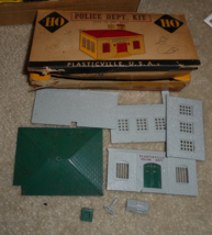 Vintage Plasticville HO Scale Police Dept Building Kit Complete in Box H... - £21.43 GBP