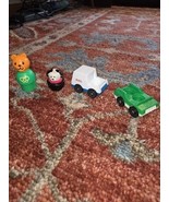 Lot Vtg Green Bear butterfly Fisher Price Little People Dog Mail Car Gre... - $367.29 MXN