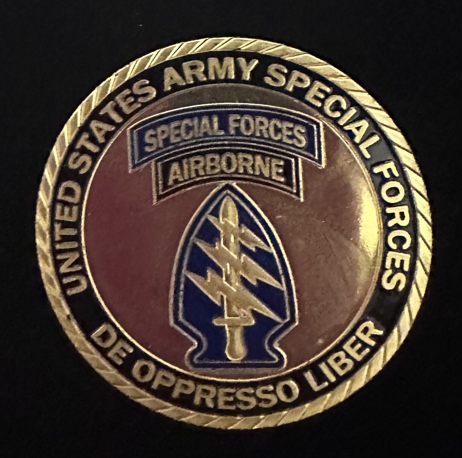 PI&Egrave;CE DE D&Eacute;FI Liber Challenge Military Army Special Forces Group A&eacute;roport&eacute;e DE Oppresso EUR 10