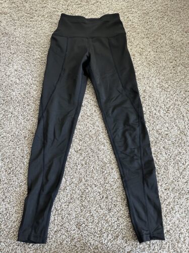 Women&#39;s activewear leggings with 2 deep pockets on both sides Size XS Black - $5.89