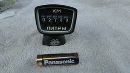 Vintage Soviet USSR Car Dash On Fuel Mileage Hand Set Meter LENINGRAD - $383.12 MXN